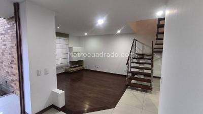 Casa de 3 alcobas en venta en Chia, Chía, 210 m² · foto 2 de 20