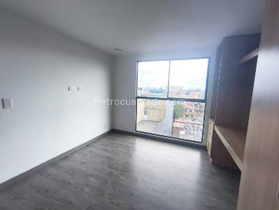 Apartaestudio en venta en La Granja, Bogotá, 30 m² · foto 5 de 19
