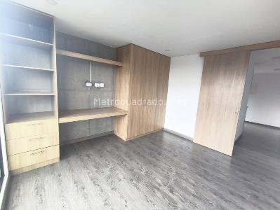Apartaestudio en venta en La Granja, Bogotá, 30 m² · foto 9 de 19