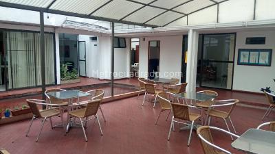 Casa de 5 alcobas en arriendo en Lago Gaitan, Bogotá, 386 m² · foto 8 de 15