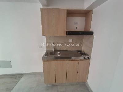 Apartamento en arriendo en Los Alamos, Bogotá · foto 4 de 13