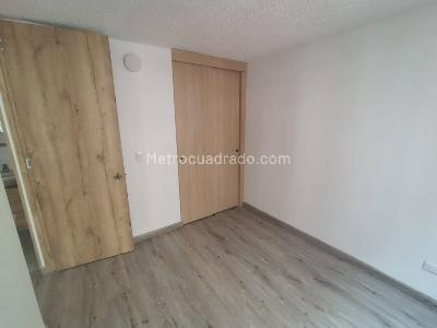 Apartamento en arriendo en Los Alamos, Bogotá · foto 9 de 13