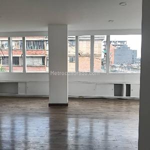 Apartamento en arriendo en Galerias, Bogotá · foto 3 de 20