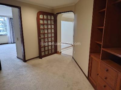 Apartamento de 3 alcobas en arriendo en Santa Barbara Ii, Bogotá, 144 m² · foto 13 de 20