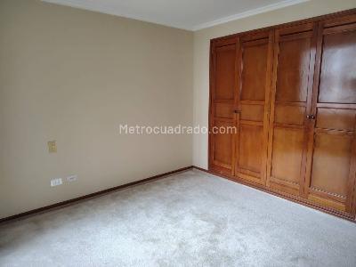 Apartamento de 3 alcobas en arriendo en Santa Barbara Ii, Bogotá, 144 m² · foto 15 de 20