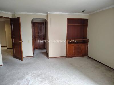 Apartamento de 3 alcobas en arriendo en Santa Barbara Ii, Bogotá, 144 m² · foto 17 de 20