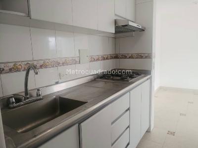 Apartamento de 2 alcobas en arriendo en Ciudad Salitre, Bogotá, 52 m² · foto 7 de 20