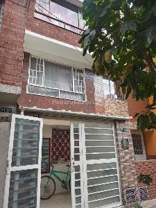 Casa de 4 alcobas en venta en Kennedy Lago Timiza, Bogotá, 36 m² · foto 2 de 20