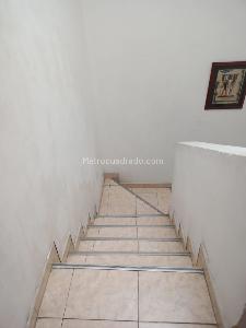 Casa de 4 alcobas en venta en Kennedy Lago Timiza, Bogotá, 36 m² · foto 3 de 20