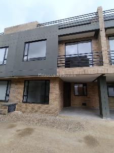 Casa en venta en Chia, Chía · foto 3 de 20