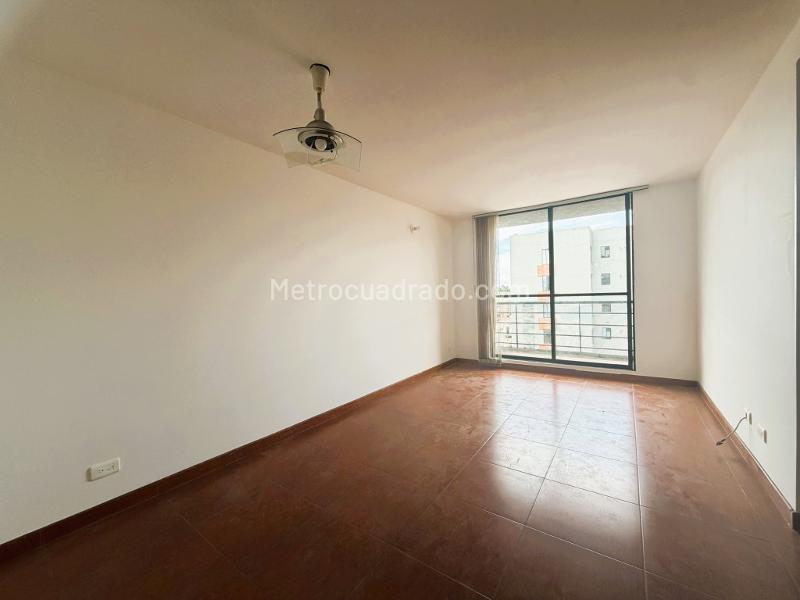 Piso – Casco urbano de Calahorra, Bojacá, Sabana Centro - Más