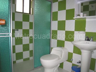 Casa de 4 alcobas en venta en Nilo Cundinamarca Vda Los Cobos Condominio Pacoli, Girardot, 240 m² · foto 12 de 20