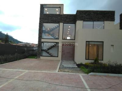 Casa de 4 alcobas en venta en Chia Vereda Fonqueta, Chía, 295 m² · foto 3 de 18