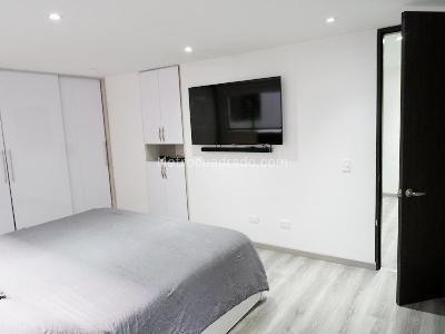 Apartamento de 3 alcobas en venta en Santa Barbara Central, Bogotá, 180 m² · foto 13 de 20