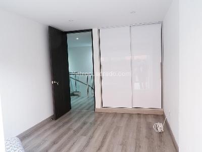 Apartamento de 3 alcobas en venta en Santa Barbara Central, Bogotá, 180 m² · foto 18 de 20