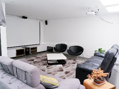 Apartamento de 3 alcobas en venta en Santa Barbara Central, Bogotá, 180 m² · foto 4 de 20