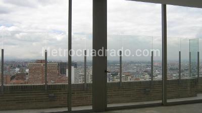 Apartamento de 3 alcobas en venta en Los Rosales, Bogotá, 417 m² · foto 2 de 18