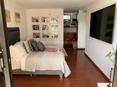 Apartamento de 3 alcobas en venta en San Patricio, Bogotá, 208 m² · foto 7 de 16