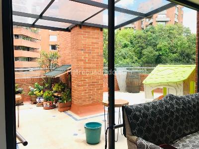 Apartamento de 3 alcobas en venta en La Cabrera, Bogotá, 200 m² · foto 12 de 17