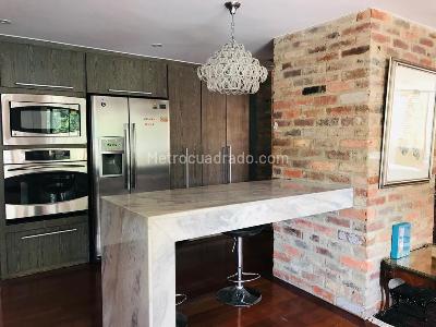 Apartamento de 3 alcobas en venta en La Cabrera, Bogotá, 200 m² · foto 16 de 17