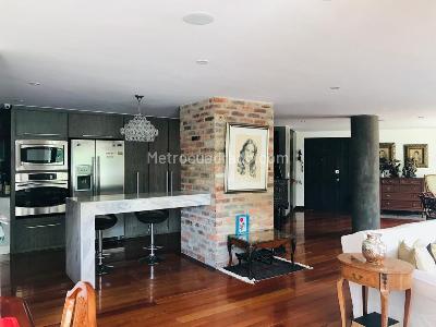 Apartamento de 3 alcobas en venta en La Cabrera, Bogotá, 200 m² · foto 3 de 17