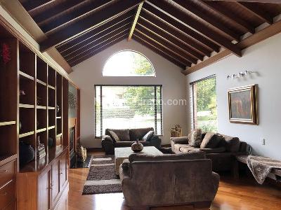 Casa de 5 alcobas en venta en La Calera, La Calera, 530 m² · foto 4 de 15