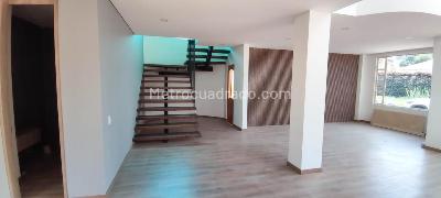 Casa de 4 alcobas en venta en Cajica Club Residencial Guarigua, Cajicá, 463 m² · foto 4 de 20