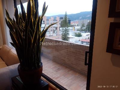 Apartamento de 2 alcobas en venta en Chico Navarra, Bogotá, 270 m² · foto 3 de 17