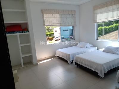 Casa de 5 alcobas en venta en Nilo Cundinamarca Vda Los Cobos, Girardot, 600 m² · foto 14 de 18
