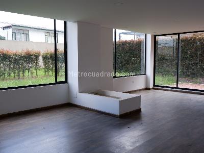 Casa de 5 alcobas en venta en Chia Vereda Fonqueta Camino A La Valbanera, Chía, 276 m² · foto 3 de 20