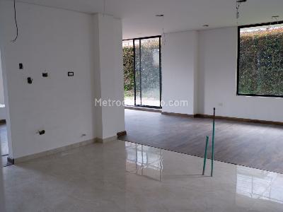 Casa de 5 alcobas en venta en Chia Vereda Fonqueta Camino A La Valbanera, Chía, 276 m² · foto 5 de 20