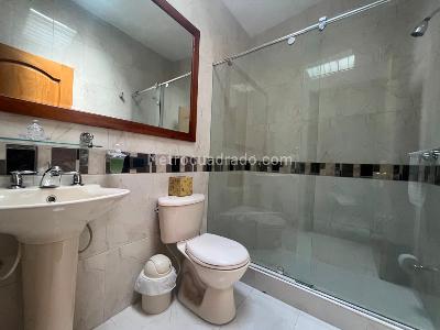 Apartamento de 3 alcobas en venta en Chico, Bogotá, 259 m² · foto 3 de 20