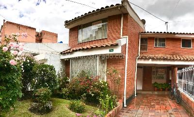 Casa de 4 alcobas en venta en El Batan, Bogotá, 172 m² · foto 5 de 14