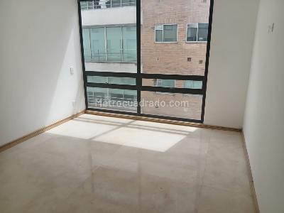 Apartamento de 3 alcobas en venta en San Patricio, Bogotá, 126 m² · foto 8 de 15