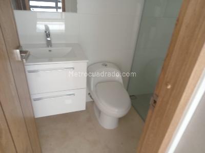 Apartamento de 3 alcobas en venta en San Patricio, Bogotá, 126 m² · foto 9 de 15