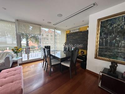 Apartamento de 3 alcobas en venta en Chico Navarra, Bogotá, 158 m² · foto 3 de 14