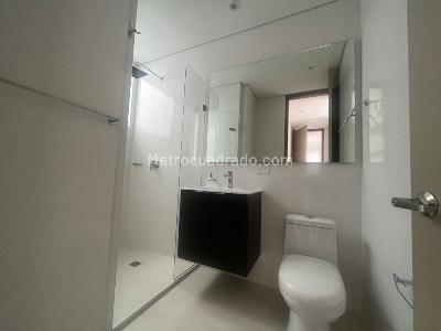 Apartamento de 2 alcobas en arriendo en Santa Bárbara Occidente, Bogotá, 90 m² · foto 9 de 10