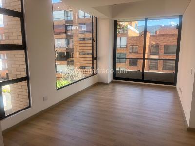 Apartamento de 2 alcobas en venta en Santa Bárbara Occidental, Bogotá, 90 m² · foto 3 de 13