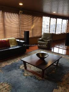 Apartamento de 3 alcobas en venta en Chico Los Rosales, Bogotá, 208 m² · foto 4 de 18