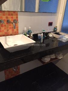 Apartamento de 3 alcobas en venta en Chico Los Rosales, Bogotá, 208 m² · foto 9 de 18