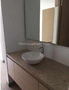 Apartamento de 1 alcoba en venta en La Salle, Bogotá, 55 m² · foto 7 de 11