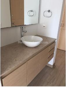 Apartamento de 1 alcoba en venta en La Salle, Bogotá, 55 m² · foto 10 de 11