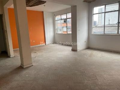Apartamento de 3 alcobas en venta en Santa Fe Centro, Bogotá, 87 m² · foto 3 de 12