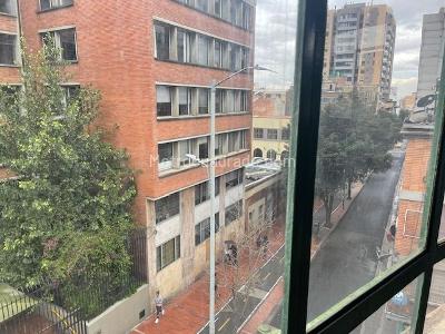 Apartamento de 3 alcobas en venta en Santa Fe, Bogotá, 88 m² · foto 4 de 13