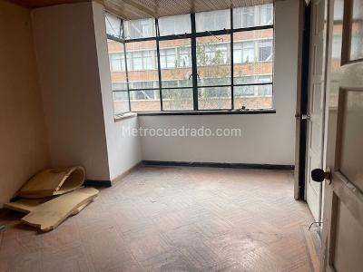 Apartamento de 3 alcobas en venta en Santa Fe, Bogotá, 88 m² · foto 9 de 13