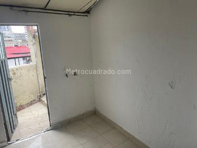 Apartamento de 2 alcobas en venta en Santa Fe Centro, Bogotá, 69 m² · foto 14 de 16