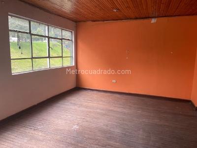 Apartamento de 2 alcobas en venta en Santa Fe Centro, Bogotá, 69 m² · foto 2 de 16