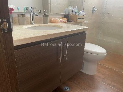 Apartamento de 3 alcobas en venta en Usaquen, Bogotá, 130 m² · foto 10 de 13