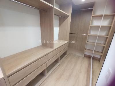 Apartamento de 3 alcobas en venta en El Refugio, Bogotá, 163 m² · foto 11 de 20