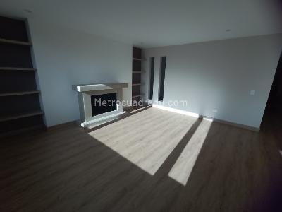 Apartamento de 3 alcobas en venta en El Refugio, Bogotá, 163 m² · foto 17 de 20